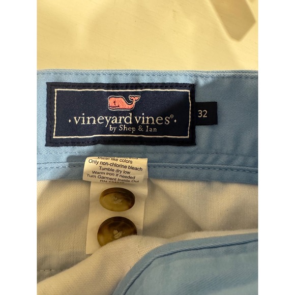 Vineyard Vines Men's Breaker 9" Shorts American Flag Whale Print Shorts Size 32 - Picture 7 of 7